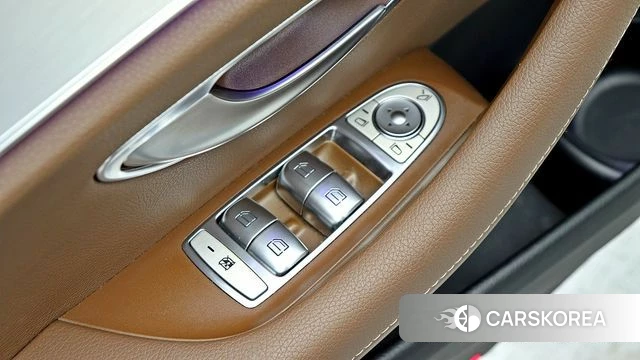 Mercedes-Benz E-Class W213 2021 Белый из Кореи, фото 2