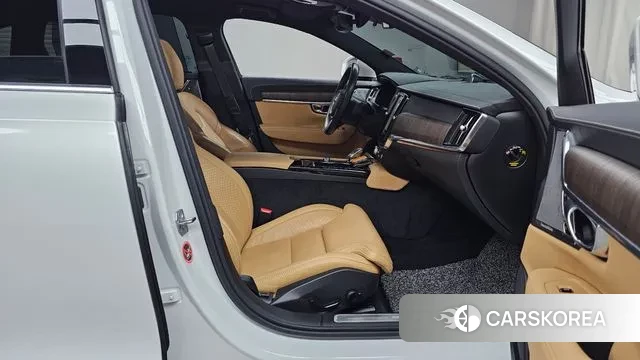 Volvo S90 2022 Белый из Кореи, фото 2