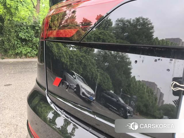Audi Q8 2025 Черный из Китая, фото 2
