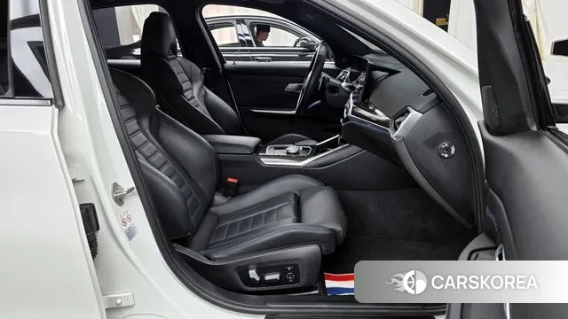 BMW 3 Series (G20) 2023 Белый из Кореи, фото 2