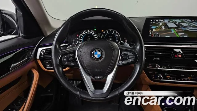 BMW 5 Series (G30) 2018 Черный из Кореи, фото 2