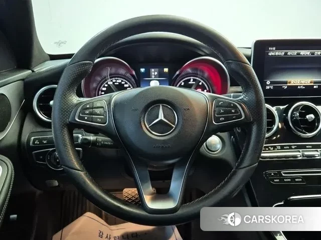 Mercedes-Benz C-Class W205 2018 Черный из Кореи, фото 2