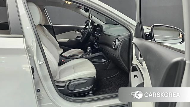 Hyundai The New Kona 2021 Белый из Кореи, фото 2