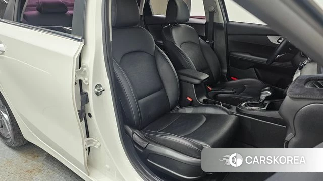 Kia Come New K3 2019 Белый из Кореи, фото 2