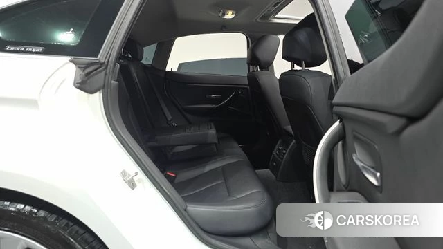 BMW 4 Series (F32) 2020 Белый из Кореи, фото 2
