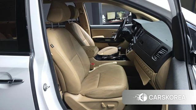 Kia The New Carnival 2019 Белый из Кореи, фото 2
