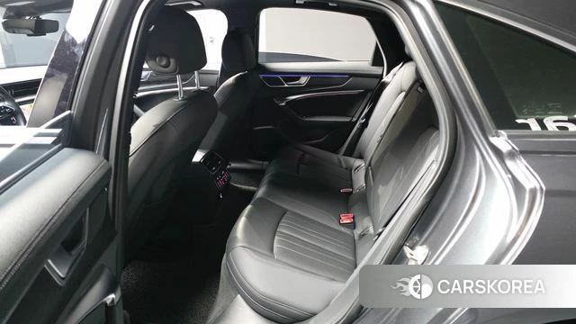 Audi A6 (C8) 2020 Серый из Кореи, фото 2
