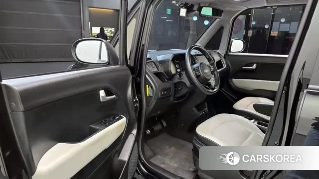 Kia The New Kia Ray 2023 Черный из Кореи, фото 2