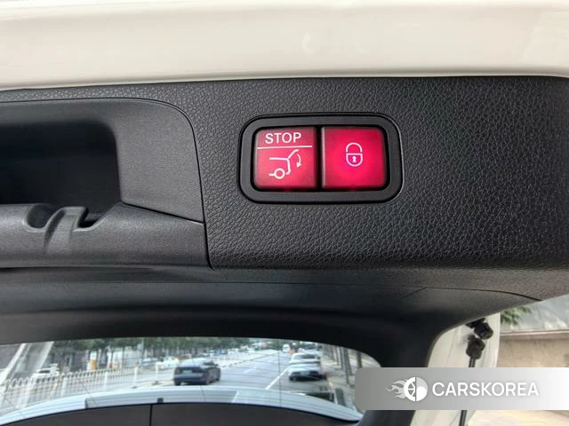 Mercedes-Benz GLC 2021 Белый из Китая, фото 2