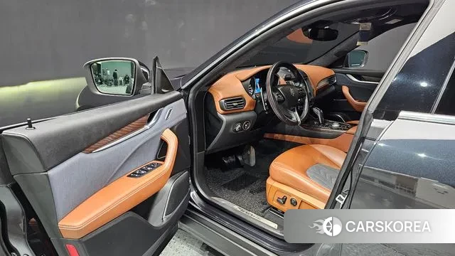 Maserati Levante 2020 Серый из Кореи, фото 2