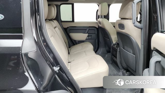 Land Rover Defender (L663) 2021 Черный из Кореи, фото 2