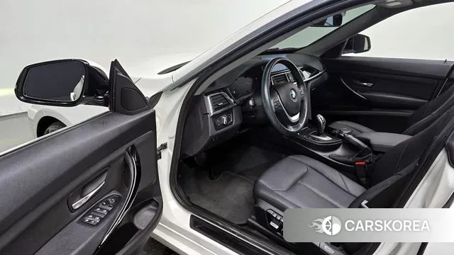 BMW 3 Series GT (F34) 2020 Белый из Кореи, фото 2