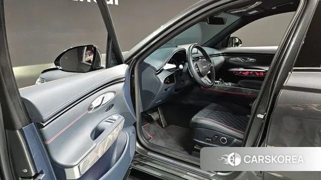 Genesis GV70 2023 Серый из Кореи, фото 2