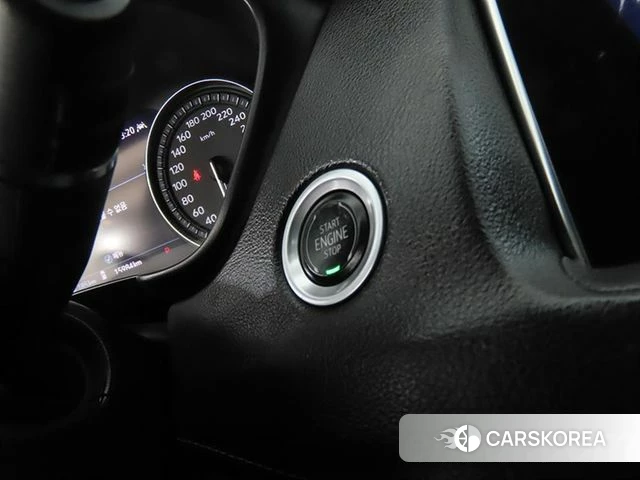 Cadillac XT4 2023 Белый из Кореи, фото 2