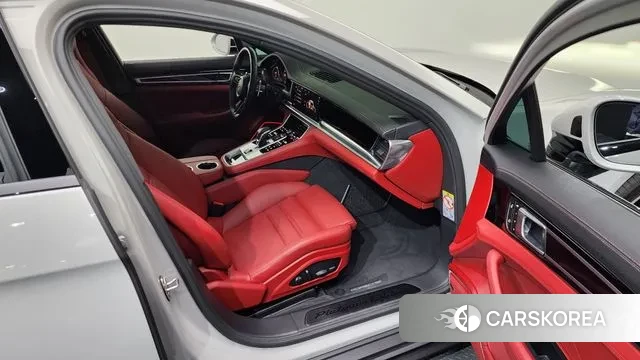 Porsche Panamera (971) 2023 Серебряный из Кореи, фото 2