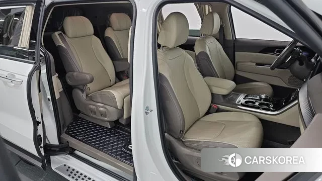 Kia Carnival 4th generation 2023 Белый из Кореи, фото 2