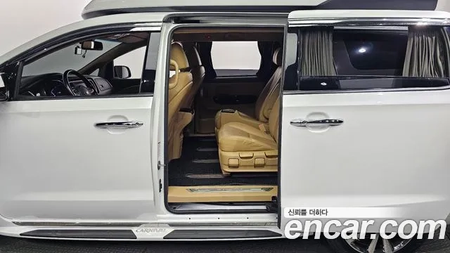 Kia The New Carnival 2019 Белый из Кореи, фото 2