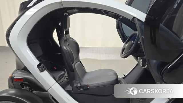 Renault Korea (Samsung) Twizy 2019 Черный из Кореи, фото 2