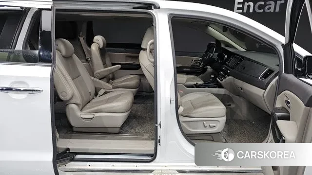 Kia The New Carnival 2018 Белый из Кореи, фото 2