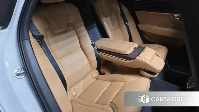 Volvo S90 2023 Белый из Кореи, фото 2