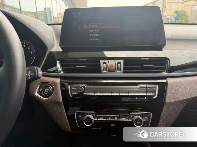 BMW X1 2021 Синий из Китая, фото 2
