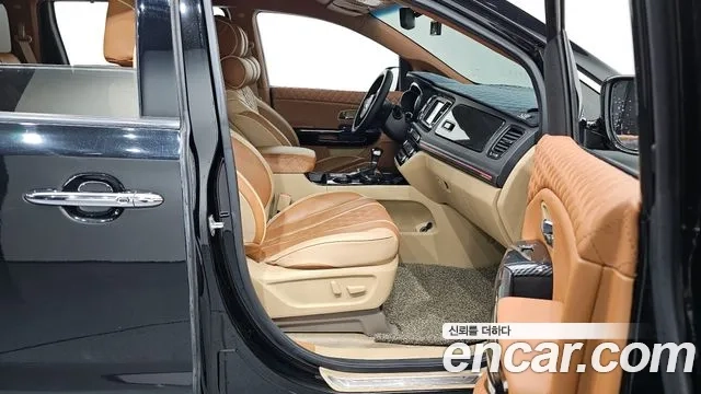 Kia The New Carnival 2019 Черный из Кореи, фото 2