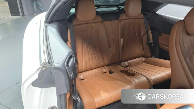 Mercedes-Benz E-Class W213 2018 Белый из Кореи, фото 2