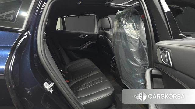 BMW X6 (G06) 2025 Черный из Кореи, фото 2