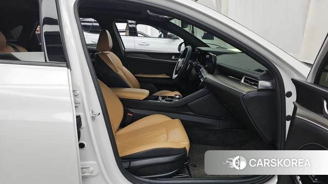 Kia K5 3rd generation 2022 Белый из Кореи, фото 2