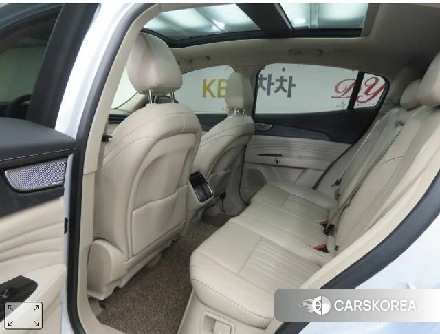 Maserati Grecale 2023 Серебряный из Кореи, фото 2