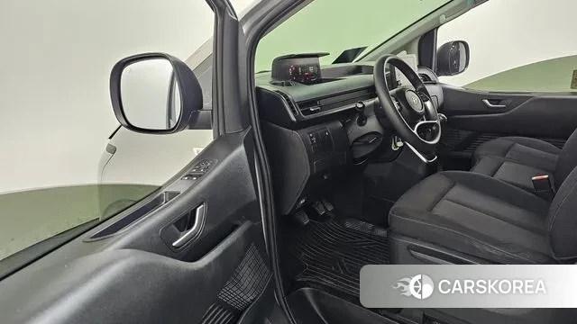 Hyundai Staria 2021 Серебристо-серый из Кореи, фото 2