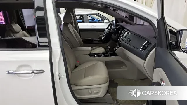 Kia The New Carnival 2019 Белый из Кореи, фото 2