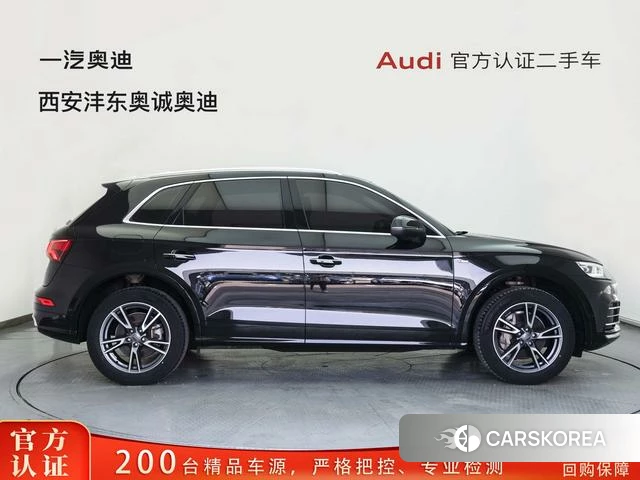 Audi Q5L 2021 Черный из Китая, фото 2
