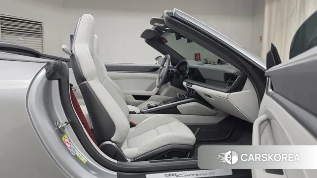 Porsche 911(992) 2024 Серебряный из Кореи, фото 2