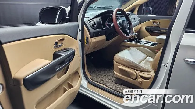 Kia The New Carnival 2018 Белый из Кореи, фото 2