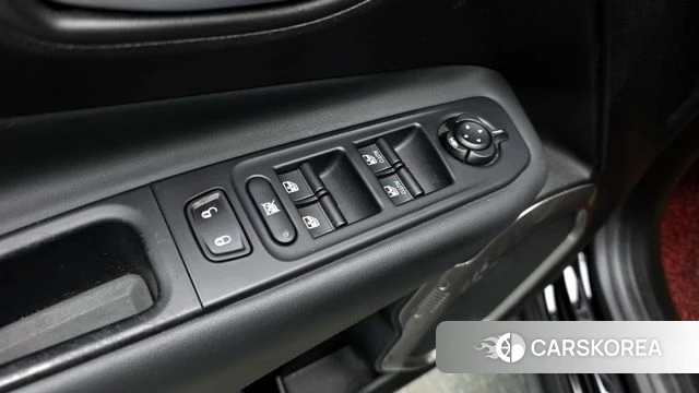 Jeep Renegade 2019 Черный из Кореи, фото 2