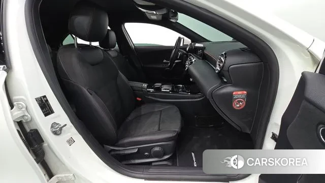 Mercedes-Benz A-Class W177 2020 Белый из Кореи, фото 2