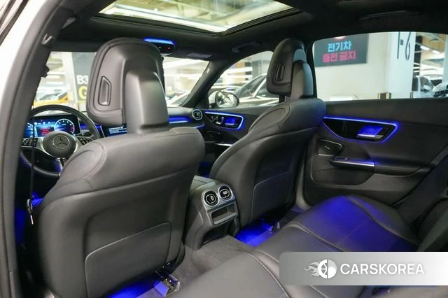 Mercedes-Benz C-Class W206 2024 Белый из Кореи, фото 2