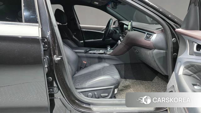 Genesis G70 2019 Черный из Кореи, фото 2