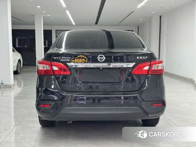 Nissan Xuan Yi 2022 Черный из Китая, фото 2