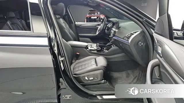 BMW X4 (G02) 2022 Черный из Кореи, фото 2