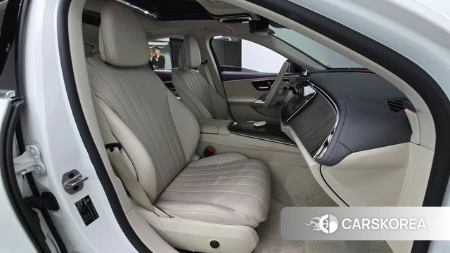 Mercedes-Benz E-Class W214 2024 Белый из Кореи, фото 2