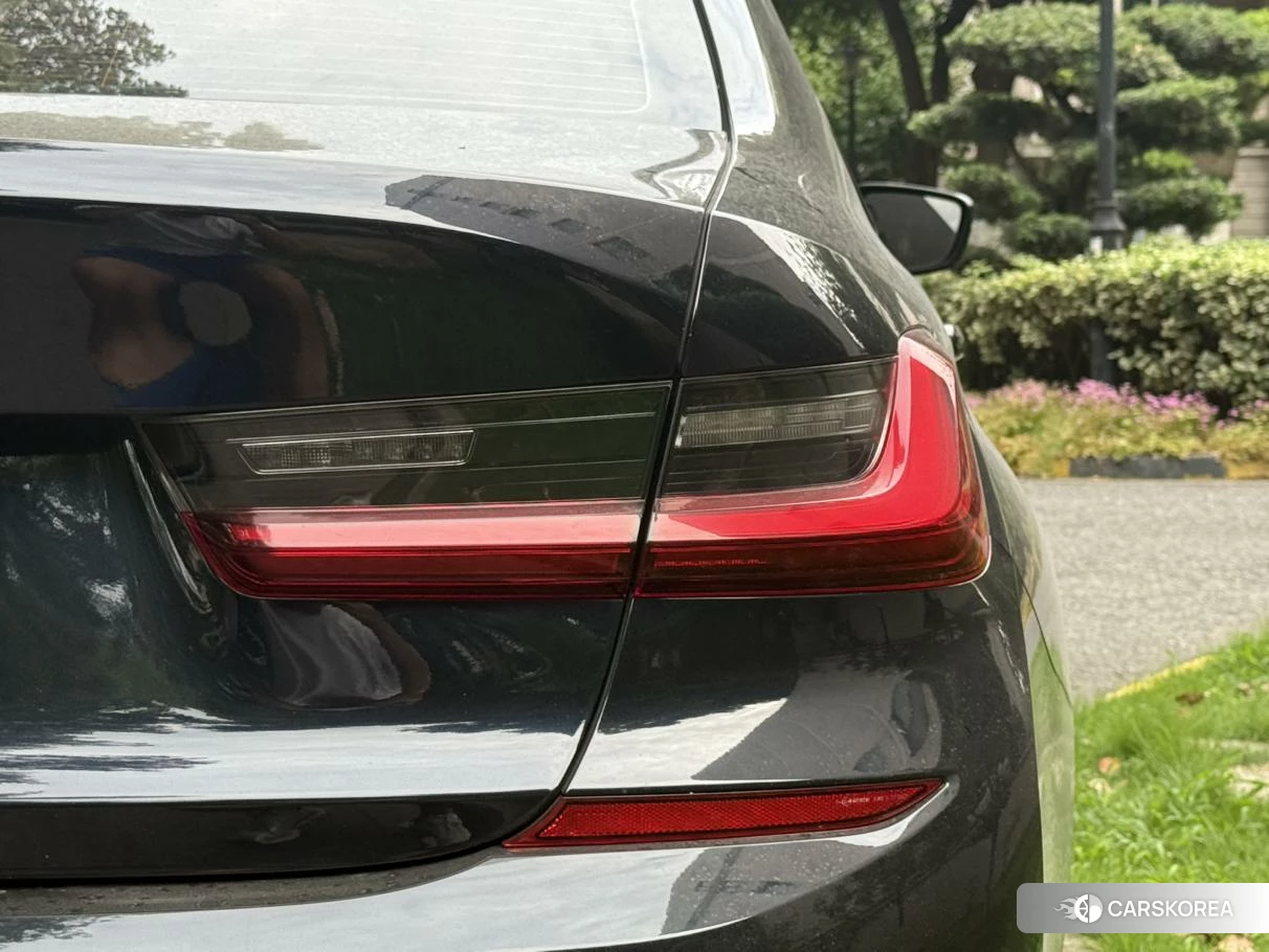 BMW 3 series 2021 Черный из Китая, фото 2