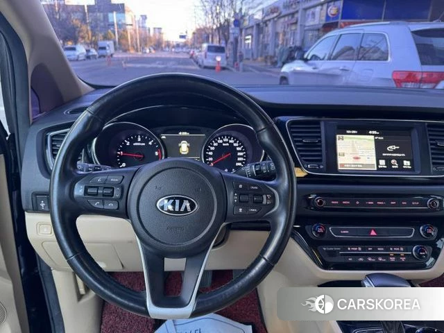 Kia The New Carnival 2018 Черный из Кореи, фото 2