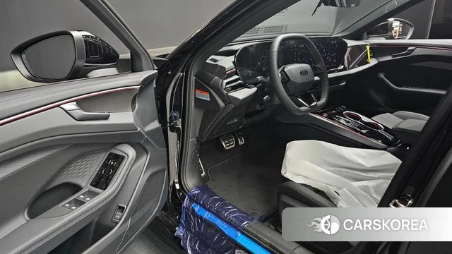 Audi A6 (C9) 2026 Черный из Кореи, фото 2