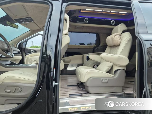 Kia The New Carnival 4th Generation 2024 Черный из Кореи, фото 2