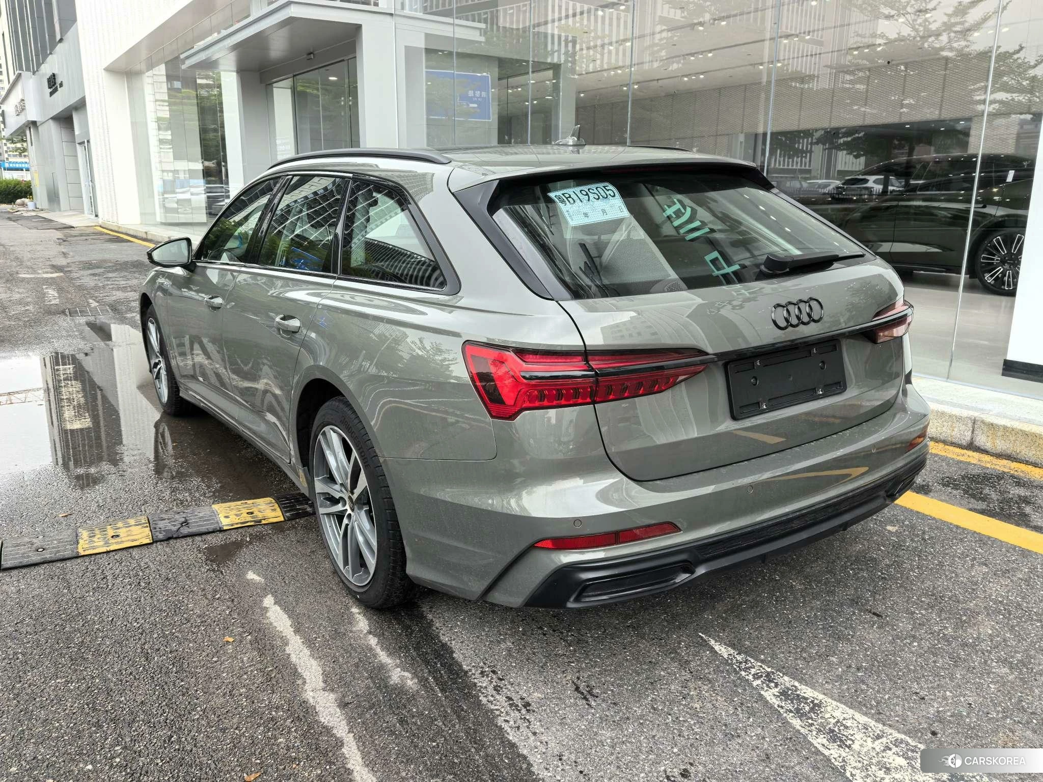 Audi A6 (import) 2021 Темно-серый из Китая, фото 2