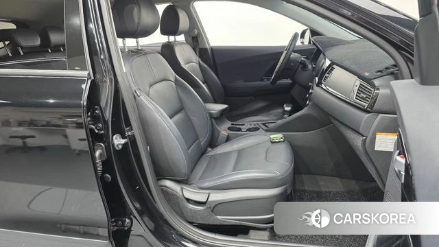 Kia Niro 2019 Черный из Кореи, фото 2