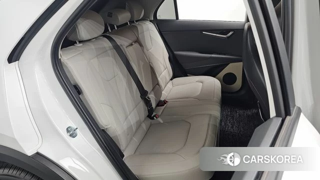 Kia Di Ol Nu Niro 2025 Белый из Кореи, фото 2