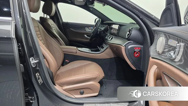 Mercedes-Benz E-Class W213 2022 Серый из Кореи, фото 2
